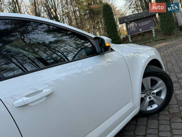 Белый Шкода Октавия, объемом двигателя 1.6 л и пробегом 207 тыс. км за 10499 $, фото 54 на Automoto.ua