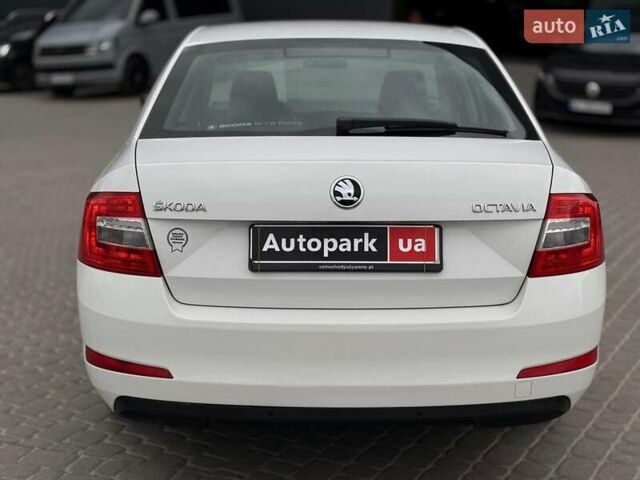 Білий Шкода Октавія, об'ємом двигуна 1.2 л та пробігом 270 тис. км за 8790 $, фото 8 на Automoto.ua