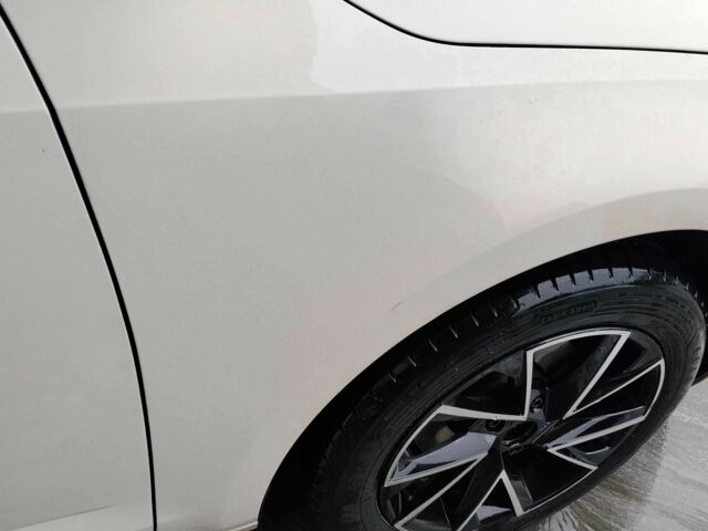 Білий Шкода Октавія, об'ємом двигуна 1.6 л та пробігом 238 тис. км за 10000 $, фото 11 на Automoto.ua