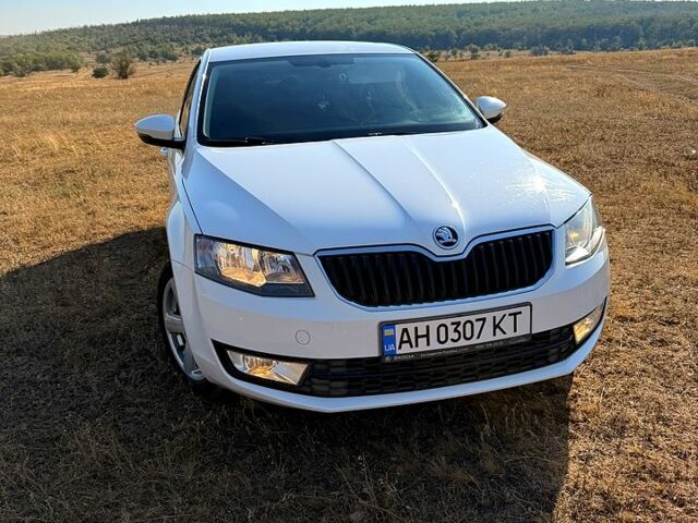 Белый Шкода Октавия, объемом двигателя 1.4 л и пробегом 135 тыс. км за 13000 $, фото 1 на Automoto.ua