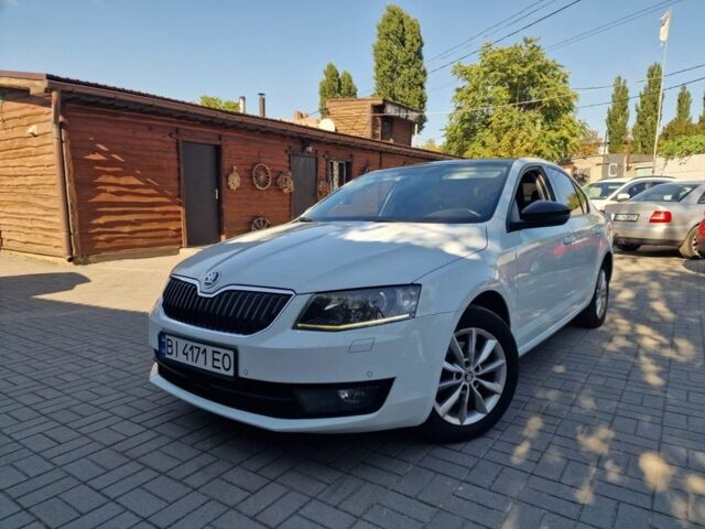 Белый Шкода Октавия, объемом двигателя 2 л и пробегом 285 тыс. км за 11900 $, фото 1 на Automoto.ua