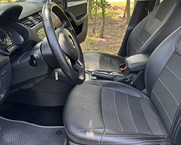 Белый Шкода Октавия, объемом двигателя 1.4 л и пробегом 187 тыс. км за 12500 $, фото 37 на Automoto.ua