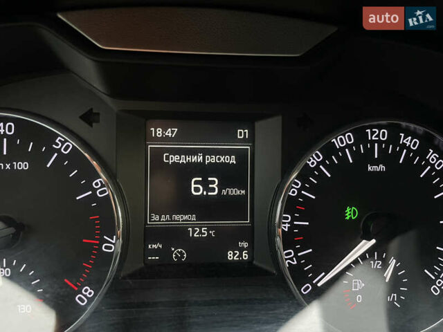 Белый Шкода Октавия, объемом двигателя 1.6 л и пробегом 175 тыс. км за 16000 $, фото 33 на Automoto.ua