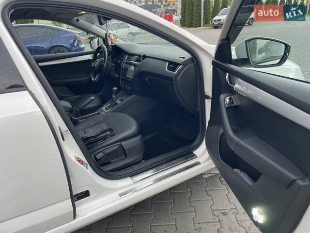 Белый Шкода Октавия, объемом двигателя 1.6 л и пробегом 175 тыс. км за 16000 $, фото 21 на Automoto.ua