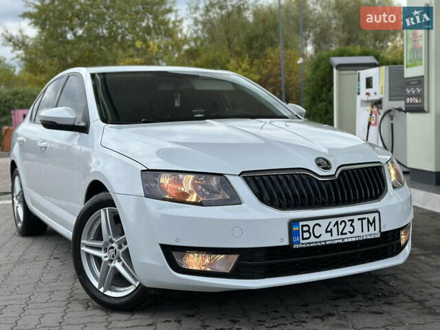 Білий Шкода Октавія, об'ємом двигуна 2 л та пробігом 265 тис. км за 11850 $, фото 3 на Automoto.ua