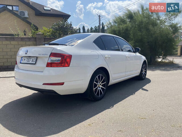 Білий Шкода Октавія, об'ємом двигуна 1.8 л та пробігом 230 тис. км за 11499 $, фото 4 на Automoto.ua