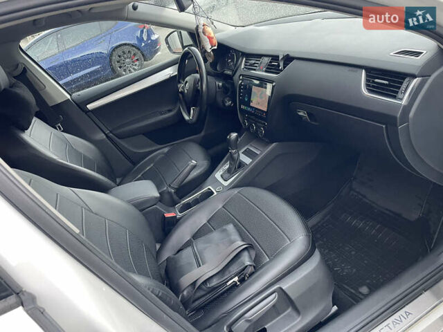 Белый Шкода Октавия, объемом двигателя 1.6 л и пробегом 175 тыс. км за 16000 $, фото 20 на Automoto.ua