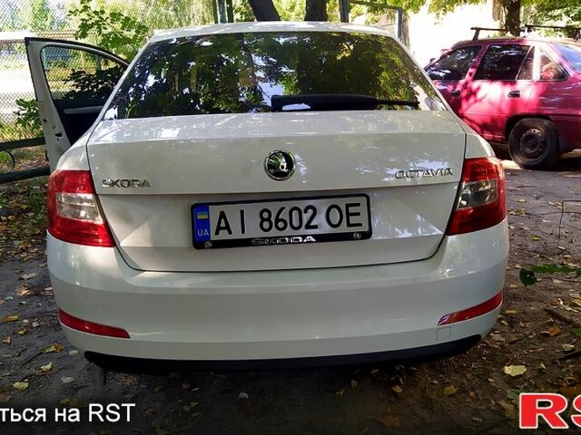 Білий Шкода Октавія, об'ємом двигуна 1.6 л та пробігом 287 тис. км за 9300 $, фото 3 на Automoto.ua