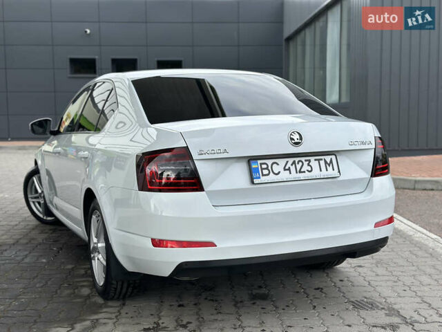 Білий Шкода Октавія, об'ємом двигуна 2 л та пробігом 265 тис. км за 11850 $, фото 30 на Automoto.ua