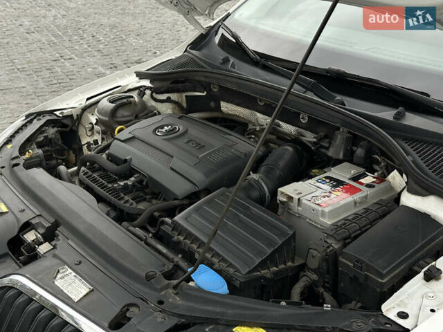 Білий Шкода Октавія, об'ємом двигуна 1.8 л та пробігом 190 тис. км за 12000 $, фото 16 на Automoto.ua