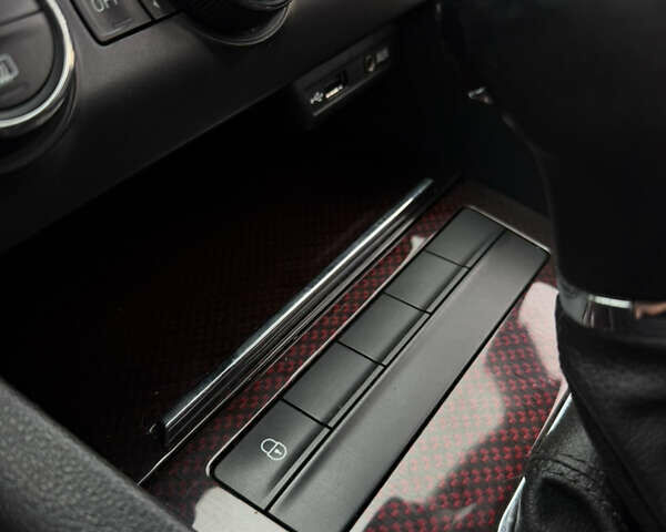 Білий Шкода Октавія, об'ємом двигуна 1.8 л та пробігом 192 тис. км за 10499 $, фото 44 на Automoto.ua