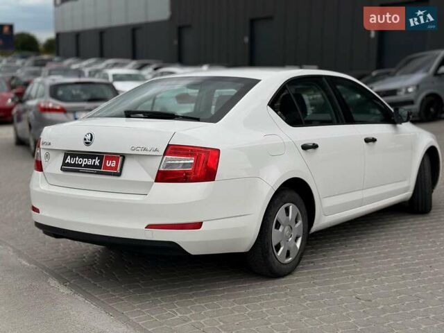 Білий Шкода Октавія, об'ємом двигуна 1.2 л та пробігом 270 тис. км за 8790 $, фото 7 на Automoto.ua