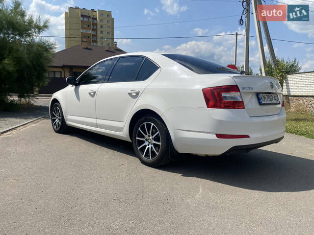 Білий Шкода Октавія, об'ємом двигуна 1.8 л та пробігом 230 тис. км за 11499 $, фото 3 на Automoto.ua