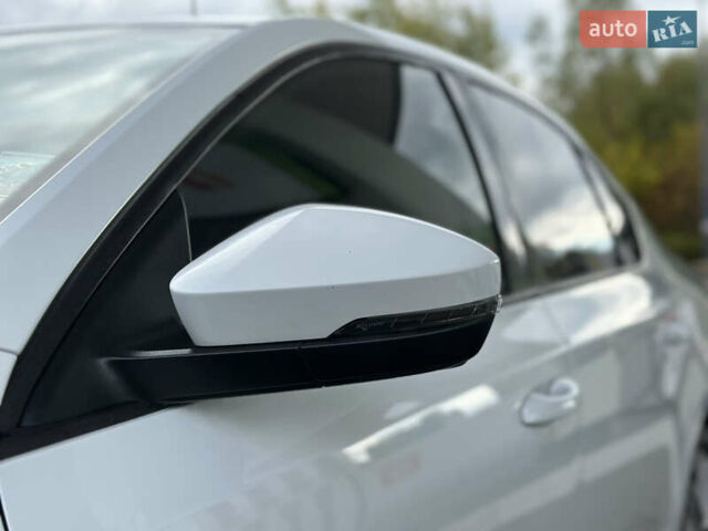 Білий Шкода Октавія, об'ємом двигуна 2 л та пробігом 265 тис. км за 11850 $, фото 20 на Automoto.ua