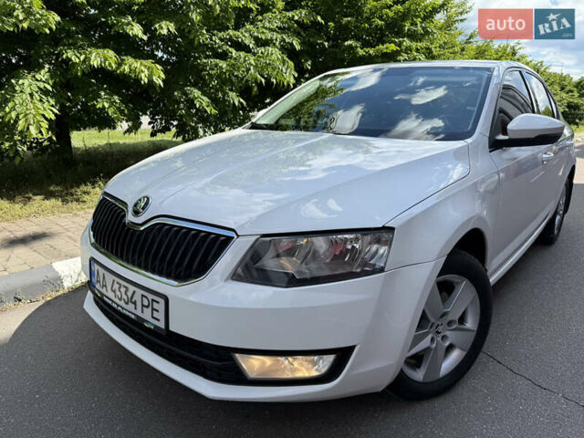 Білий Шкода Октавія, об'ємом двигуна 1.4 л та пробігом 210 тис. км за 11999 $, фото 5 на Automoto.ua