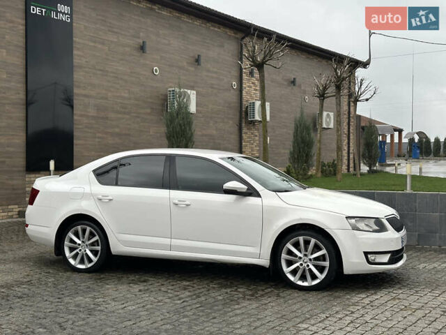 Білий Шкода Октавія, об'ємом двигуна 1.8 л та пробігом 190 тис. км за 12000 $, фото 5 на Automoto.ua