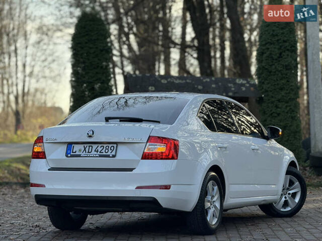 Белый Шкода Октавия, объемом двигателя 1.6 л и пробегом 207 тыс. км за 10499 $, фото 40 на Automoto.ua
