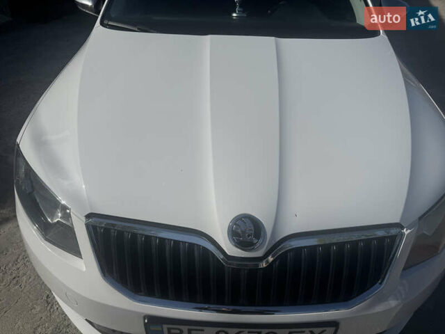 Шкода Октавия 2016 в Николаеве на Automoto.ua Белый Шкода Октавия, объемом двигателя 1.6 л и пробегом 262 тыс. км за 10500 $, фото 2 на Automoto.ua