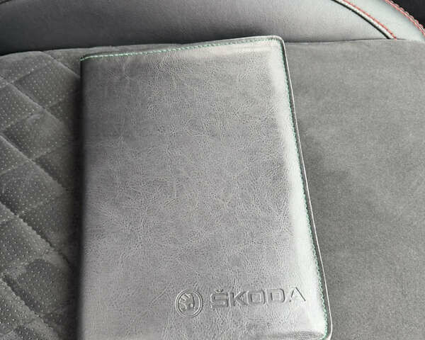 Білий Шкода Октавія, об'ємом двигуна 1.8 л та пробігом 192 тис. км за 10499 $, фото 50 на Automoto.ua