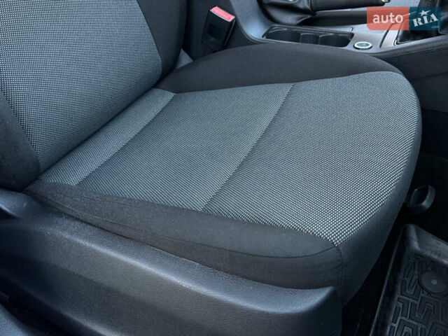 Белый Шкода Октавия, объемом двигателя 1.6 л и пробегом 207 тыс. км за 10499 $, фото 102 на Automoto.ua