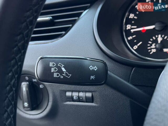 Белый Шкода Октавия, объемом двигателя 1.6 л и пробегом 207 тыс. км за 10499 $, фото 85 на Automoto.ua