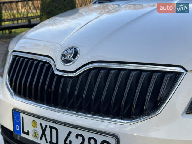 Белый Шкода Октавия, объемом двигателя 1.6 л и пробегом 207 тыс. км за 10499 $, фото 8 на Automoto.ua