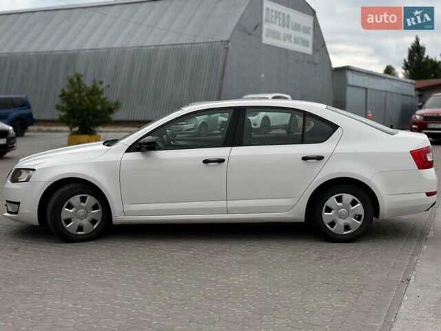 Білий Шкода Октавія, об'ємом двигуна 1.2 л та пробігом 270 тис. км за 8790 $, фото 10 на Automoto.ua