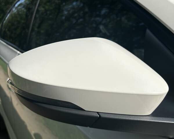 Белый Шкода Октавия, объемом двигателя 1.4 л и пробегом 187 тыс. км за 12500 $, фото 19 на Automoto.ua