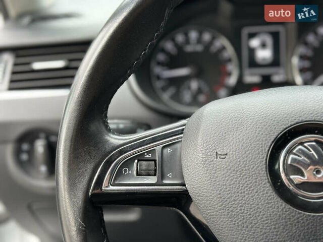 Білий Шкода Октавія, об'ємом двигуна 2 л та пробігом 265 тис. км за 11850 $, фото 49 на Automoto.ua