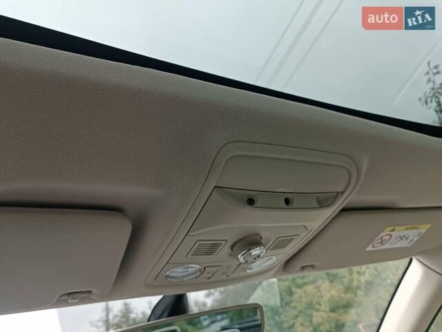 Білий Шкода Октавія, об'ємом двигуна 2 л та пробігом 270 тис. км за 14000 $, фото 29 на Automoto.ua
