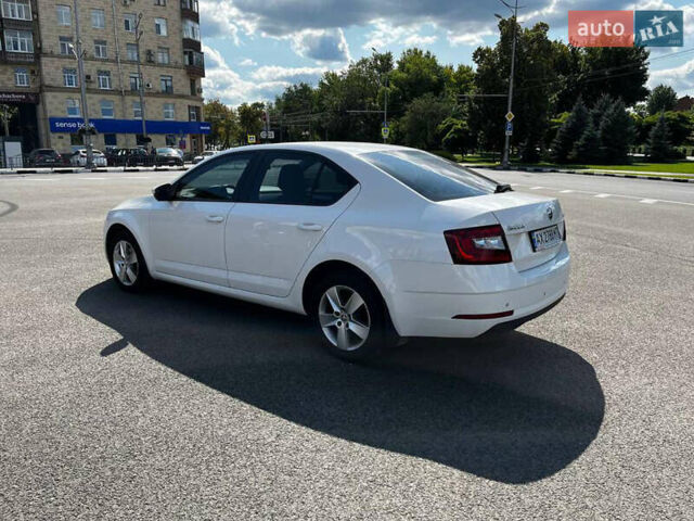 Білий Шкода Октавія, об'ємом двигуна 1.4 л та пробігом 109 тис. км за 16500 $, фото 8 на Automoto.ua