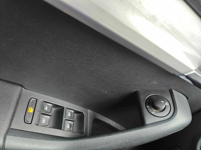 Шкода Октавия 2017 в Киеве на Automoto.ua Белый Шкода Октавия, объемом двигателя 1.4 л и пробегом 236 тыс. км за 13900 $, фото 3 на Automoto.ua