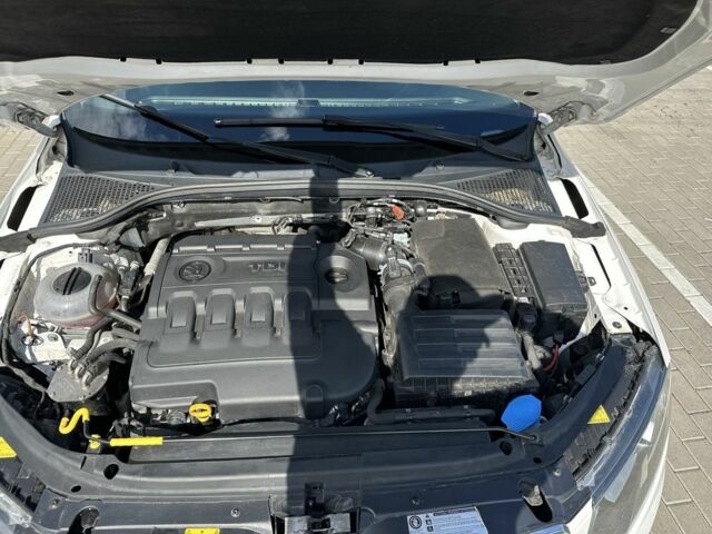 Белый Шкода Октавия, объемом двигателя 1.6 л и пробегом 239 тыс. км за 11600 $, фото 5 на Automoto.ua