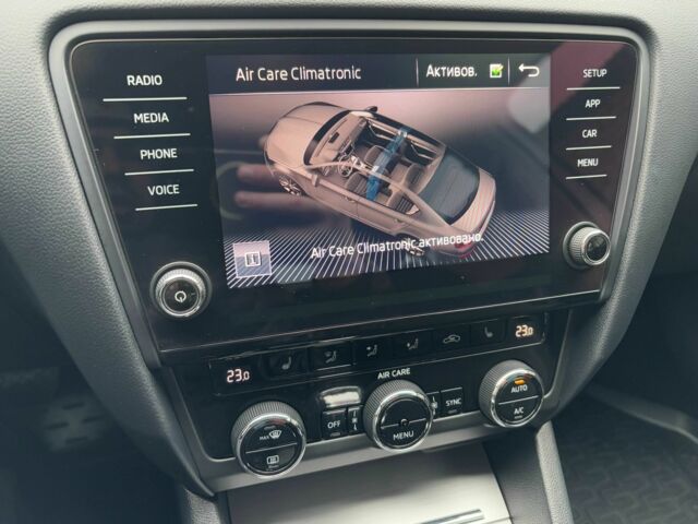 Белый Шкода Октавия, объемом двигателя 2 л и пробегом 212 тыс. км за 13500 $, фото 10 на Automoto.ua