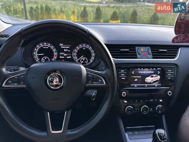 Білий Шкода Октавія, об'ємом двигуна 1.6 л та пробігом 221 тис. км за 13999 $, фото 12 на Automoto.ua