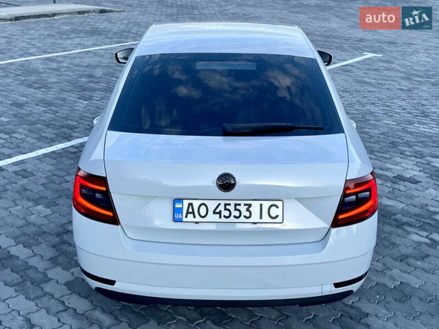 Белый Шкода Октавия, объемом двигателя 1.97 л и пробегом 238 тыс. км за 13750 $, фото 16 на Automoto.ua