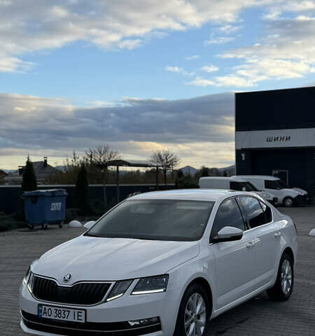 Білий Шкода Октавія, об'ємом двигуна 1.6 л та пробігом 260 тис. км за 13950 $, фото 16 на Automoto.ua