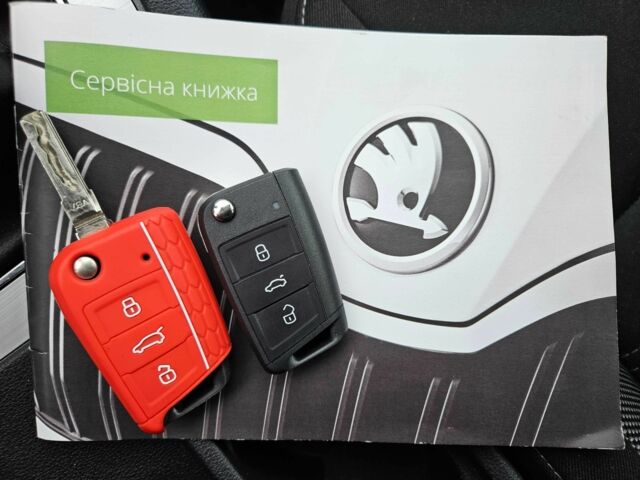 Белый Шкода Октавия, объемом двигателя 1.4 л и пробегом 236 тыс. км за 13750 $, фото 7 на Automoto.ua