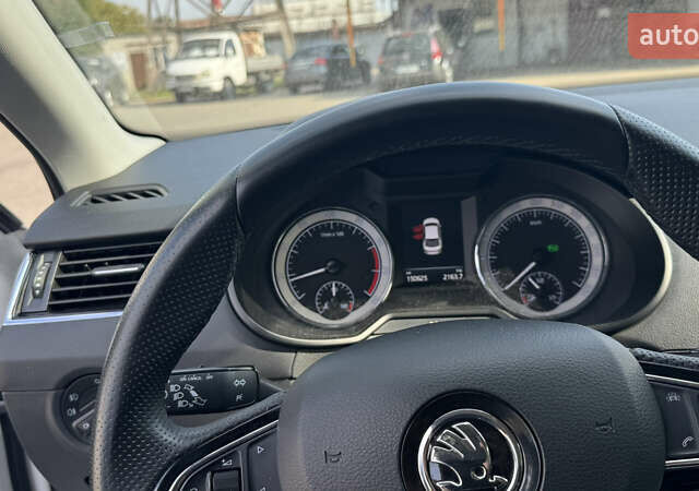 Белый Шкода Октавия, объемом двигателя 1.8 л и пробегом 150 тыс. км за 12900 $, фото 11 на Automoto.ua