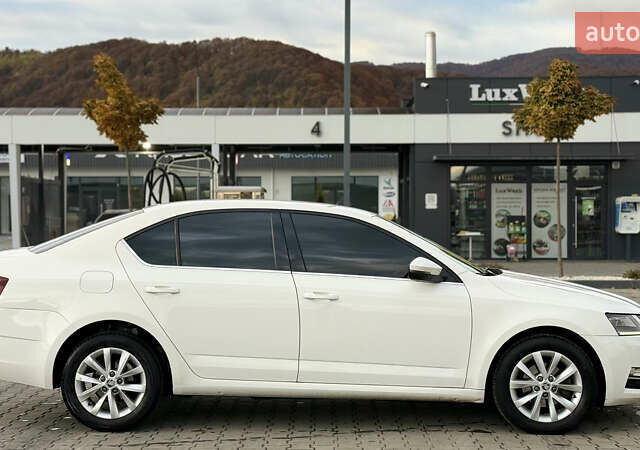 Білий Шкода Октавія, об'ємом двигуна 1.6 л та пробігом 260 тис. км за 13950 $, фото 3 на Automoto.ua