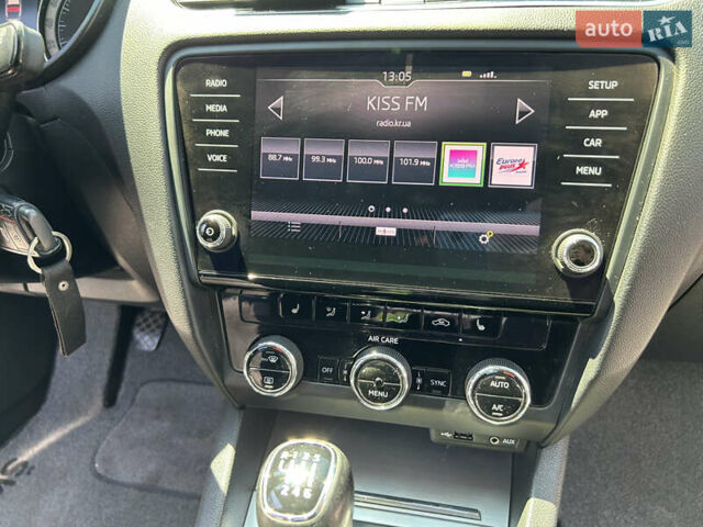 Белый Шкода Октавия, объемом двигателя 1.4 л и пробегом 170 тыс. км за 14500 $, фото 10 на Automoto.ua