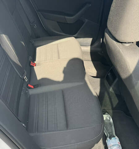 Белый Шкода Октавия, объемом двигателя 1.8 л и пробегом 150 тыс. км за 12900 $, фото 13 на Automoto.ua