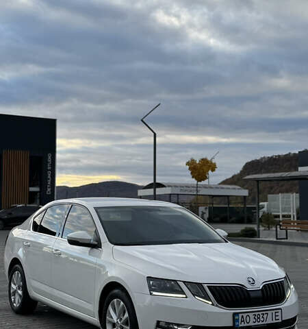 Білий Шкода Октавія, об'ємом двигуна 1.6 л та пробігом 260 тис. км за 13950 $, фото 14 на Automoto.ua