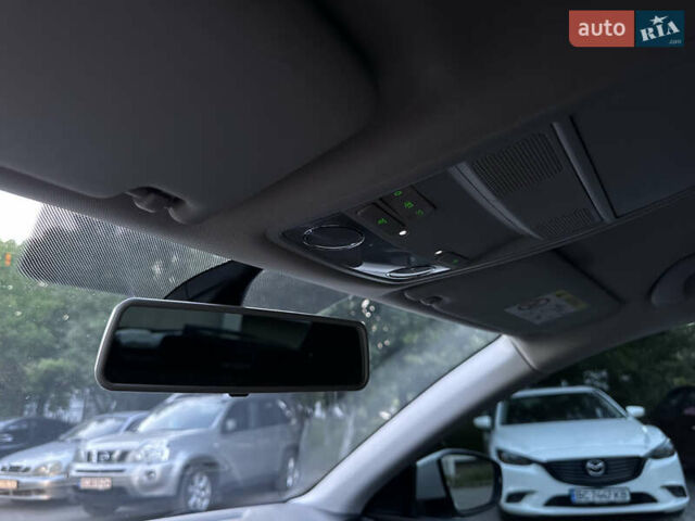 Білий Шкода Октавія, об'ємом двигуна 1.6 л та пробігом 221 тис. км за 13999 $, фото 15 на Automoto.ua