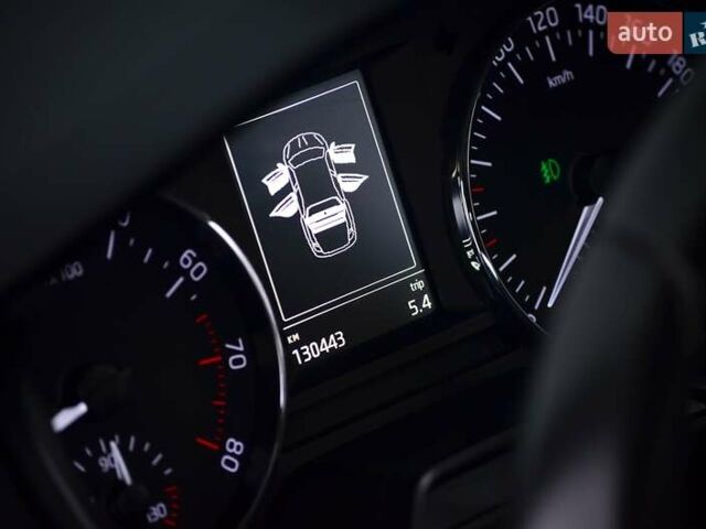 Белый Шкода Октавия, объемом двигателя 1.8 л и пробегом 130 тыс. км за 15555 $, фото 17 на Automoto.ua