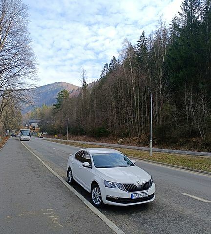 Белый Шкода Октавия, объемом двигателя 1.8 л и пробегом 124 тыс. км за 16800 $, фото 10 на Automoto.ua