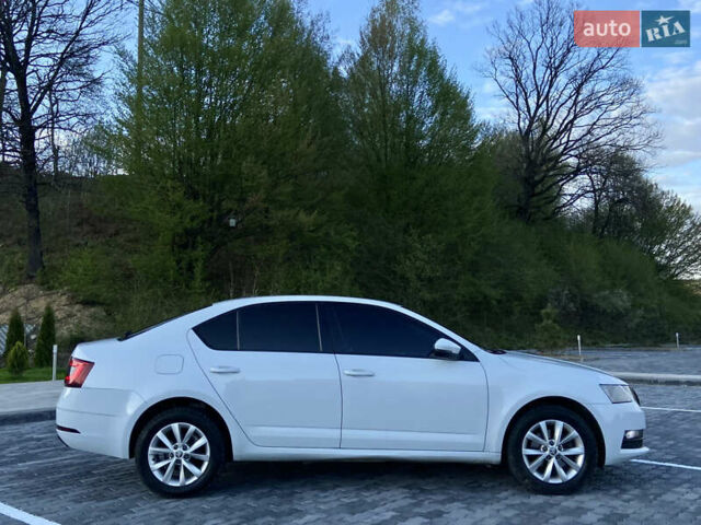 Белый Шкода Октавия, объемом двигателя 1.97 л и пробегом 238 тыс. км за 13750 $, фото 21 на Automoto.ua