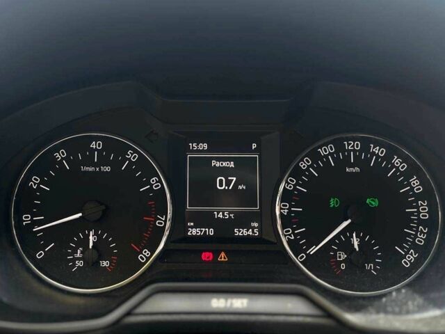 Білий Шкода Октавія, об'ємом двигуна 1.4 л та пробігом 284 тис. км за 10700 $, фото 11 на Automoto.ua