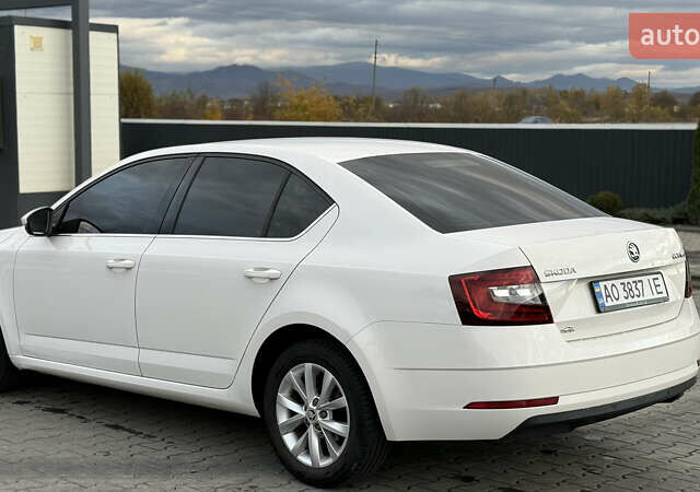 Білий Шкода Октавія, об'ємом двигуна 1.6 л та пробігом 260 тис. км за 13950 $, фото 17 на Automoto.ua