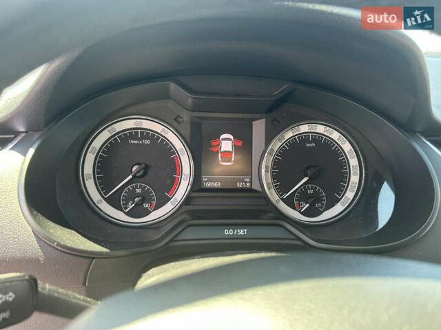 Белый Шкода Октавия, объемом двигателя 1.4 л и пробегом 170 тыс. км за 14500 $, фото 1 на Automoto.ua